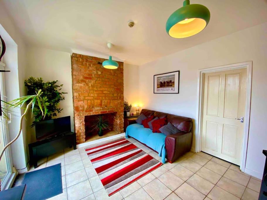 Brickworks - 2 Bedrooms, 15 Mins Walk To The Centre, With Garden Cardiff Zewnętrze zdjęcie