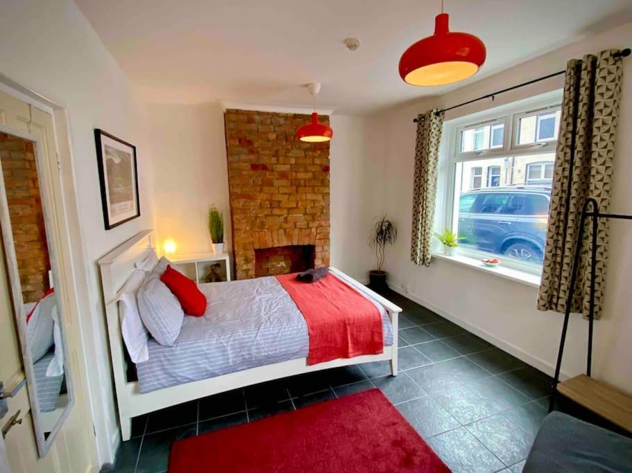 Brickworks - 2 Bedrooms, 15 Mins Walk To The Centre, With Garden Cardiff Zewnętrze zdjęcie